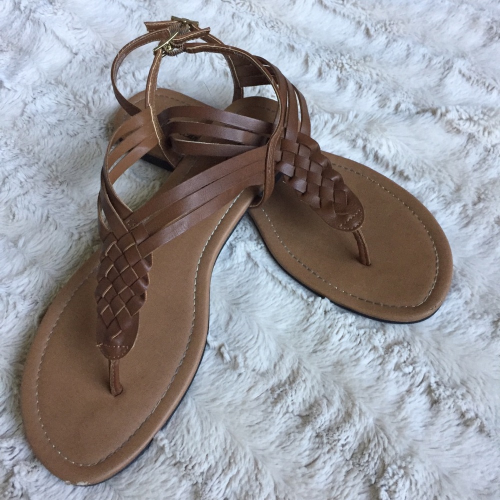 American Eagle Sandals